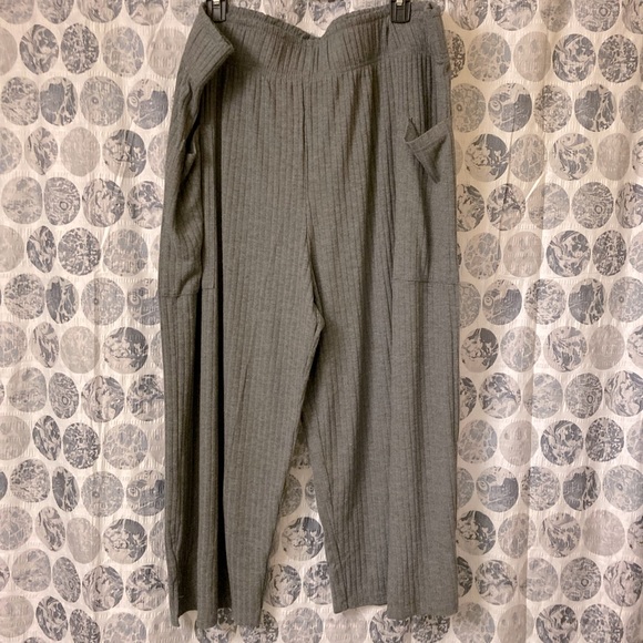 Plus Size Capris - Picture 1 of 8